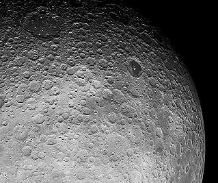 Лунная гонка: кто раньше «заселит» спутник Земли?