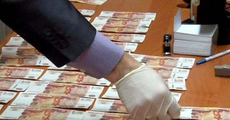 Полмиллиона за наркотики: в Ростовской области полицейские попались на взятке