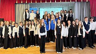 Обливские Волонтеры Победы провели урок мужества для школьников