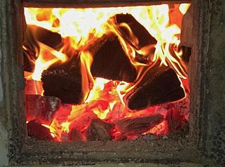 Пенсионерка сгорела в собственном доме в Ростовской области