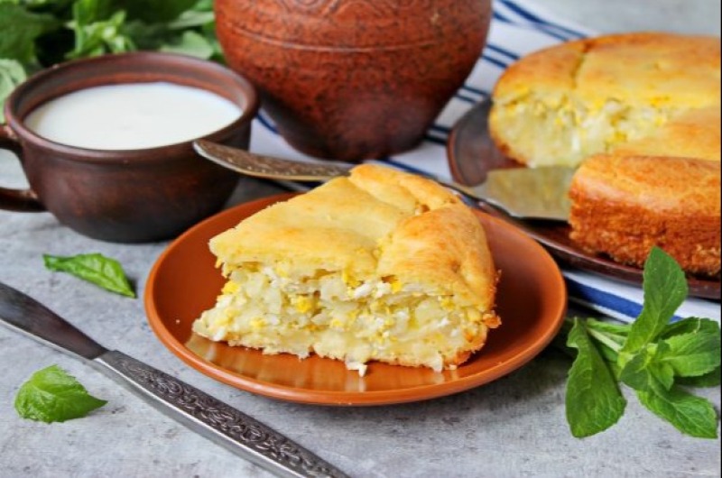 Пирог на майонезе и сметане