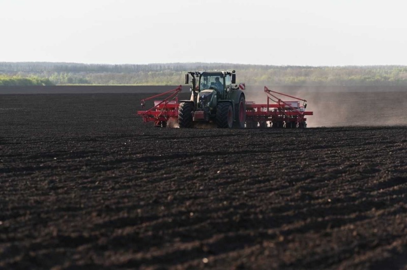 Весенняя посевная кампания на Дону набирает обороты