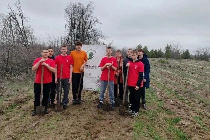 «Сад памяти» на Дону набирает обороты