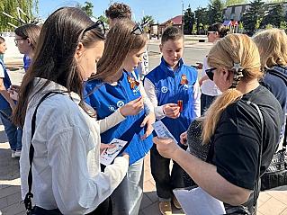 В России стартовала акция "Георгиевская ленточка"