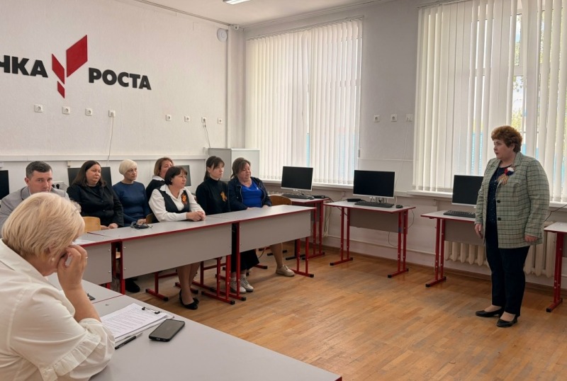 В Обливском районе прошла публичная презентация деятельности лучших педагогов