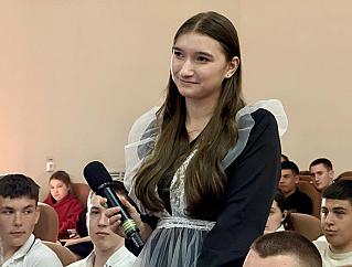 Советские школьники приняли участие в межрайонном правовом форуме