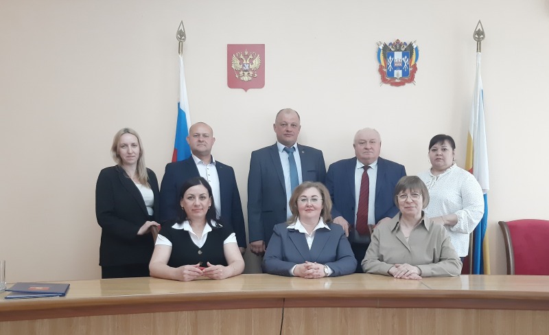 Новый состав ТИК приступил к работе в Обливском районе