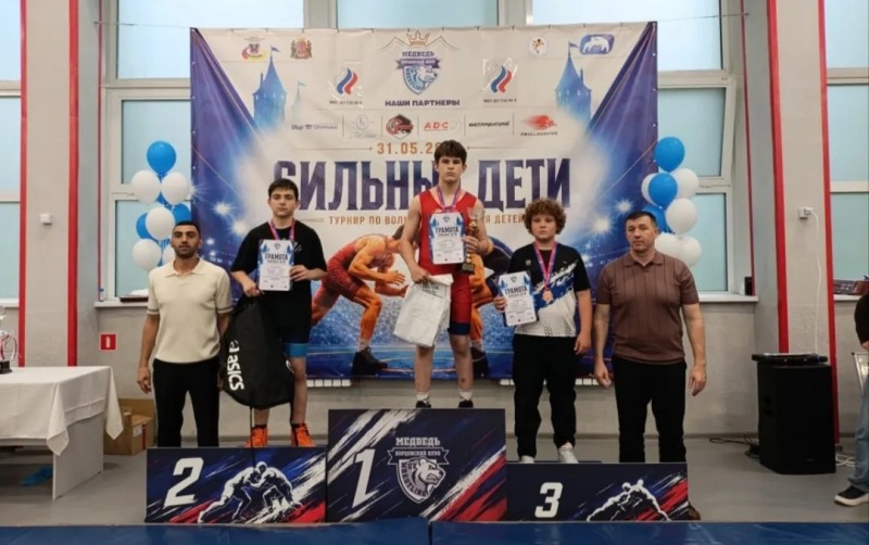 Победа юного обливчанина на областном турнире по вольной борьбе