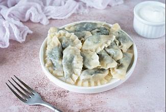 Пельмени с крапивой
