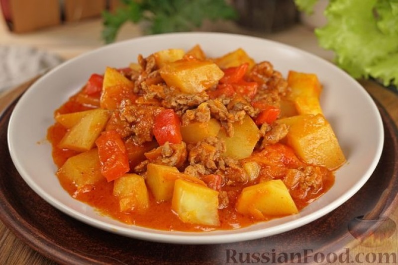 Рагу с картофелем и мясным фаршем