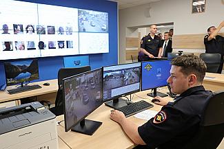 Губернатор посетил ситуационный центр МВД и обсудил развитие «Безопасного города»