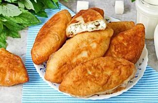 Пирожки с творогом и мятой