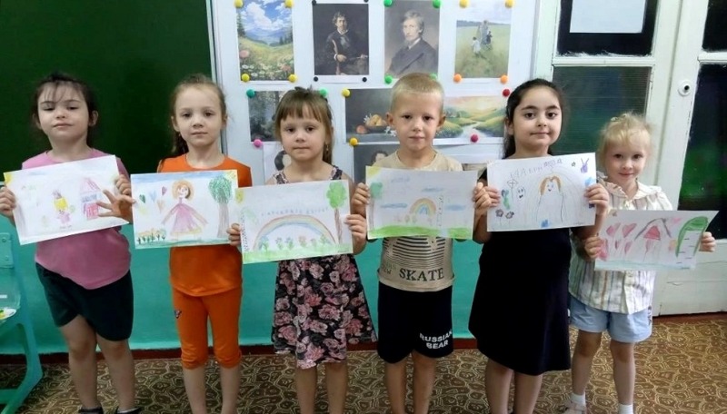 Обливские дошколята почувствовали себя художниками