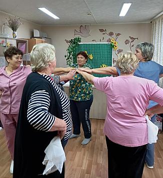 «Время активных»: обливские пенсионеры готовятся к Дню пожилых людей