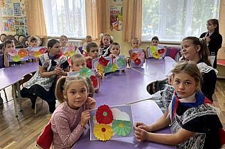 «Орлята» Советского района пришли в гости к дошколятам