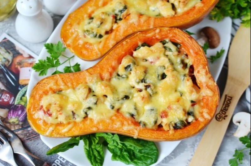 Тыква, фаршированная курицей