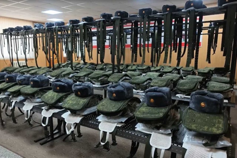 100 донских призывников отправились к местам службы