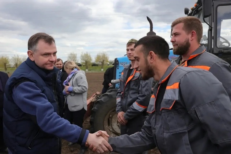 Погектарная поддержка донских аграриев — на личном контроле губернатора