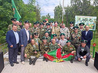 Митинг у пограничной заставы