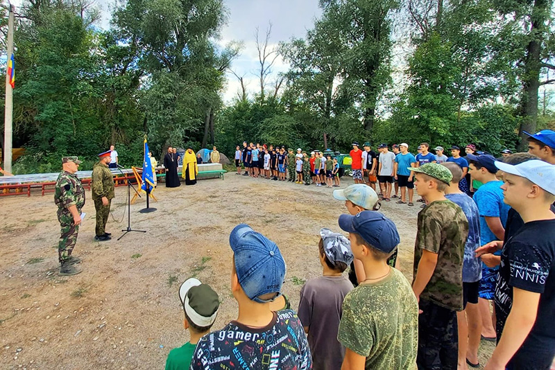 Обливчане на сборах юных казаков