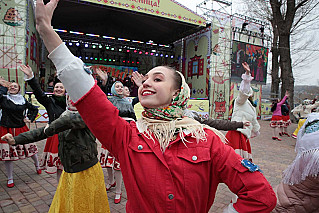 Отправиться в масленичный тур на выходные