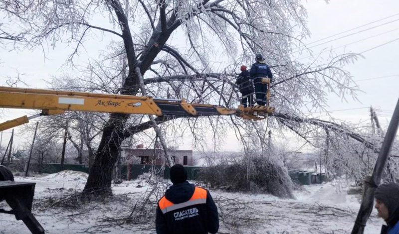 В Ростовской области из-за непогоды введен режим повышенной готовности