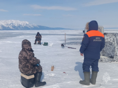 ГИМС МЧС России предупреждает: весенний лед коварен и опасен