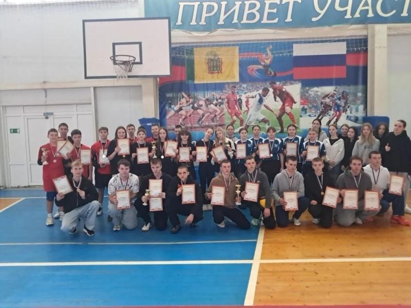 В Белинском районе проведено первенство по волейболу среди образовательных организаций.
