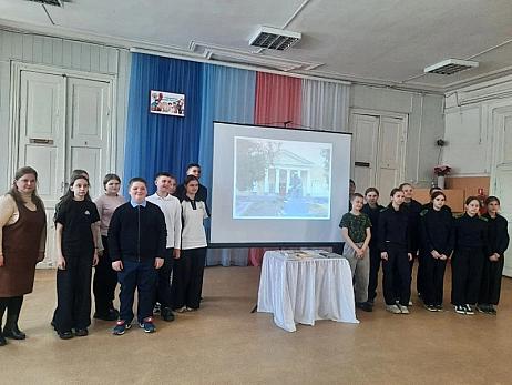 Сотрудники районной библиотеки провели встречу с подростками в рамках проекта «Твоя профессия в культуре»