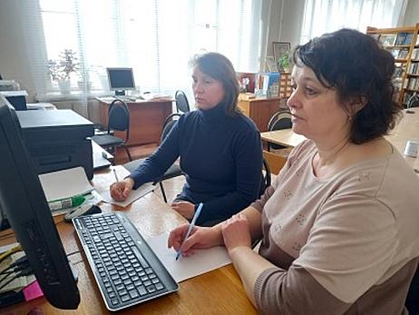 Сотрудники районной библиотеки приняли участие в областном вебинаре, посвящённом комплектованию и хранению книжного фонда