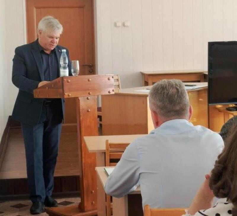 Глава Белинского района Сергей Сорокин отчитался перед депутатами о работе в 2025 году