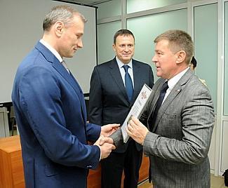 «41 новый автомобиль скорой помощи поступит в Нижегородскую область  в первом полугодии 2018 года», - Дмитрий Сватковский 