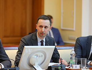 Давид Мелик-Гусейнов провел совещание по вопросу появления фейковой информации и провокационных акций в лечебных учреждениях региона