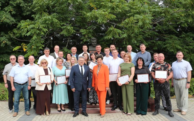 В Набережных Челнах чествуют лауреатов Электронной доски почета Татарстана