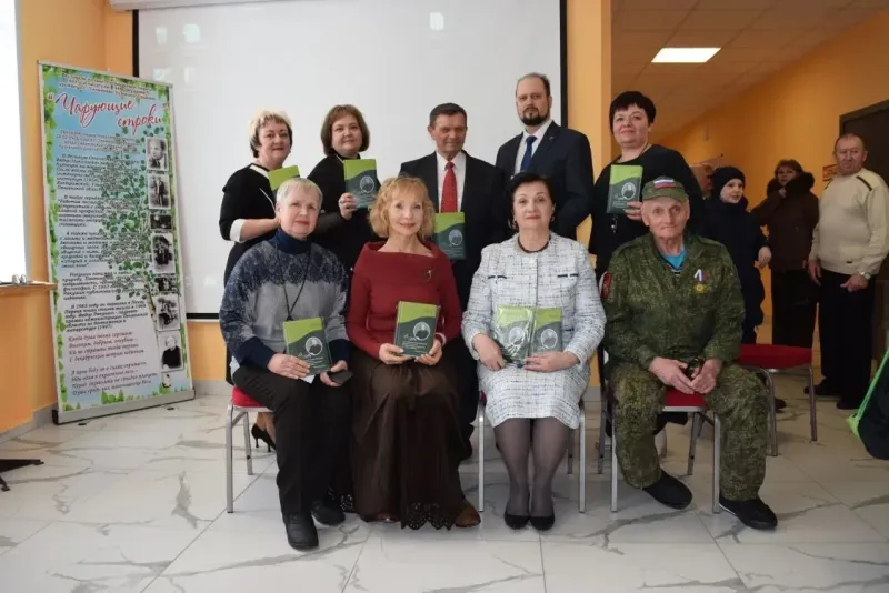 Участник специальной военной операции ветеран боевых действий Юрий Пантюхин из Кузнецкого района Лауреат первой премии районного литературно - художественного конкурса «С вечностью наедине…»