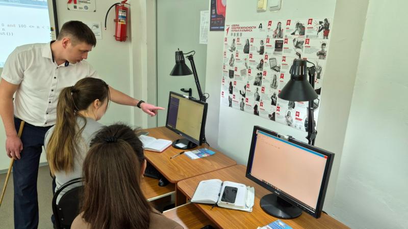 Методическое объединение учителей информатики Кузнецкого района в МБОУ СОШ р.п. Евлашево