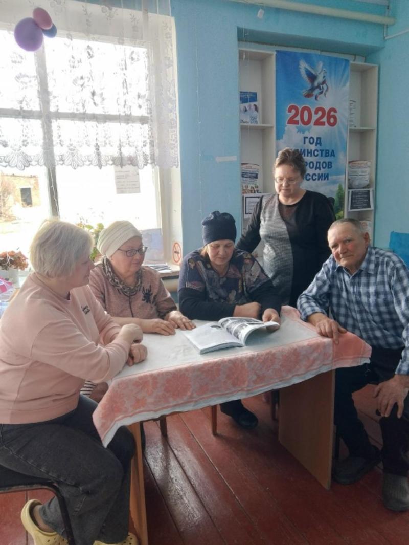 В Доме культуры села Козляковка прошёл интересный и душевный литературный час под названием «Моя малая родина»