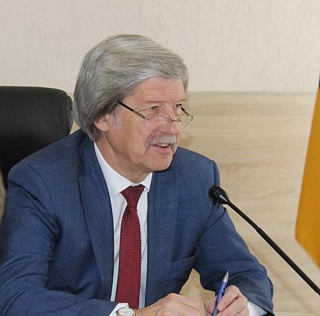 Поздравление главы Кузнецкого района Валерия Костина с праздником Ураза-байрам