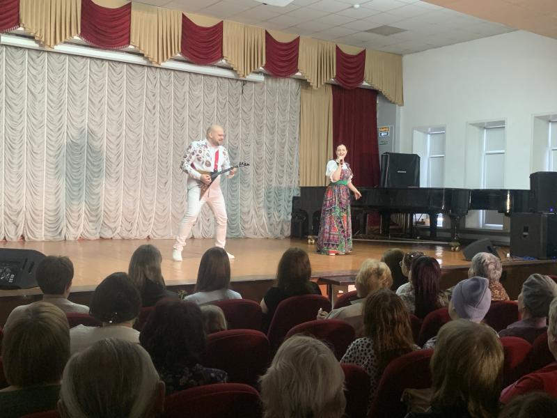 В Кузнецке прошел торжественный вечер, посвященный Международному женскому дню