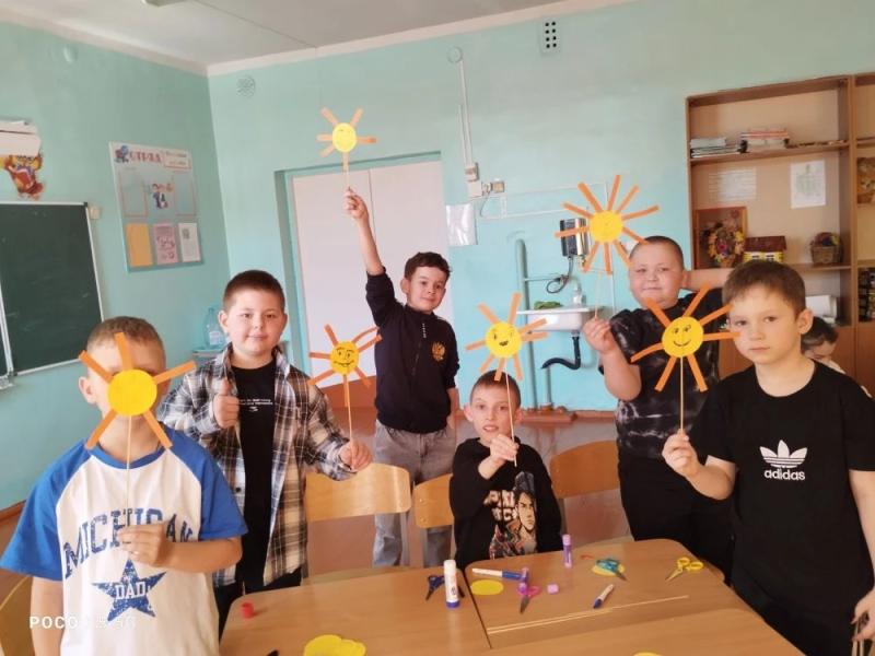 Первый день в весенних пришкольных лагерях Кузнецкого района