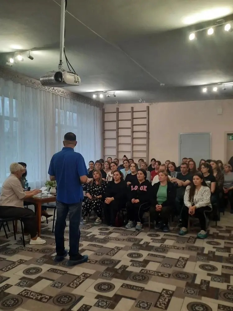Родителям рассказали как вести себя при угрозе "Ракетная опасность"