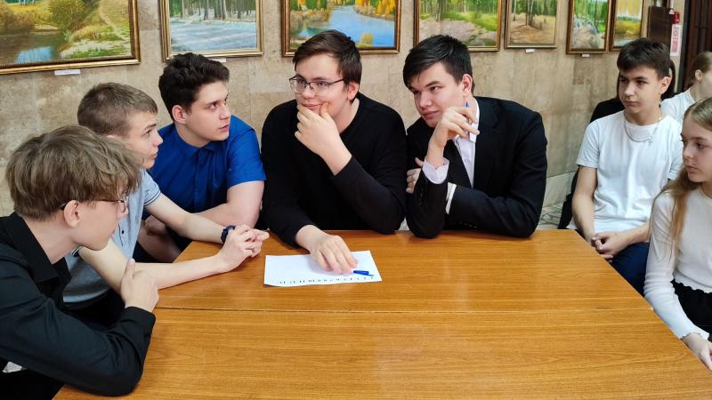 Кузнецкие школьники стали участниками космического квиза «Что? Где? Когда?»