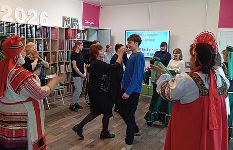Фольклорный праздник в Махалино