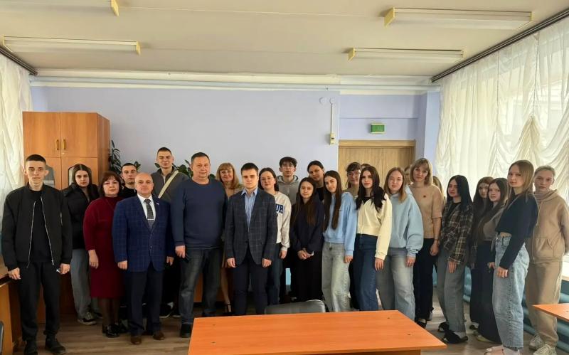 Студенты КИИУТ встретились с нашим земляком - главой Пологовского района Алексеем Салминым
