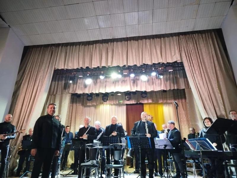 Губернаторские проекты "Театральные вечера" и "Творческие встречи" в действии