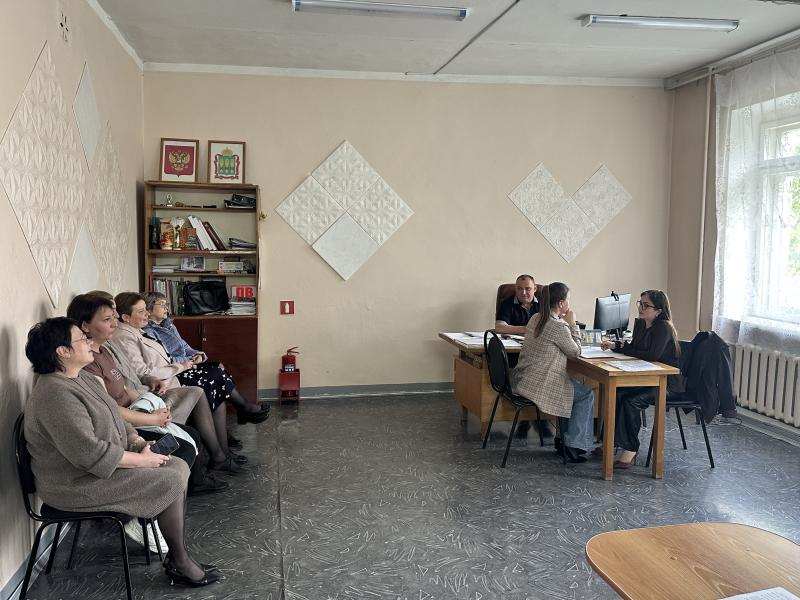 В администрации Никольского сельсовета состоялось заседание  Совета общественности по профилактике правонарушений