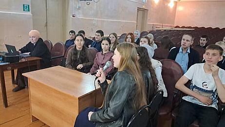 Специалисты ДК с. Бестянка и Первое Тарлаково для учеников  школы села Бестянка провели исторический квест «По следам подвига»