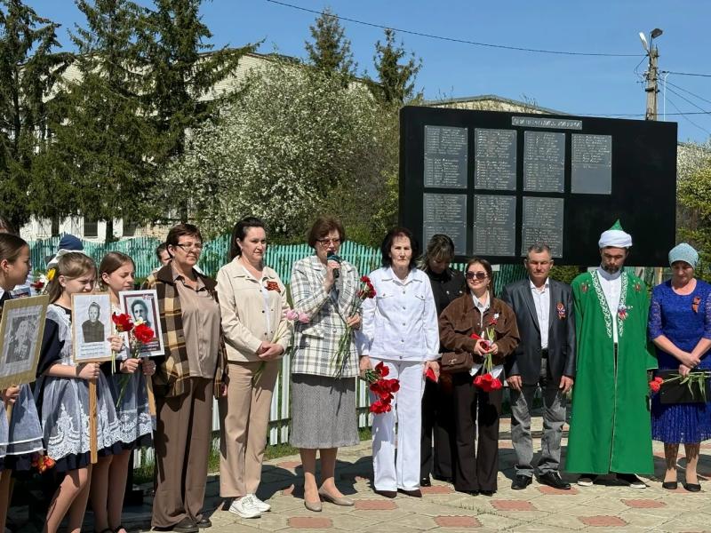 Вручение ордена Мужества в с. Татарский Канадей