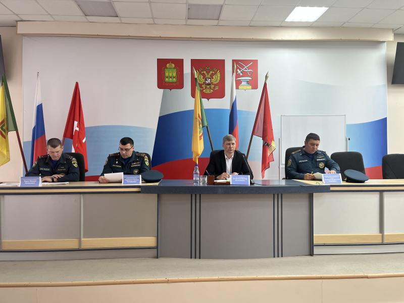 В администрации города Кузнецка прошло совещание по подготовке к командно‑штабному учению