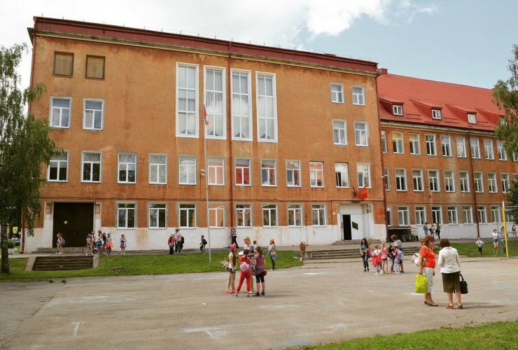 СТО МИЛЛИОНОВ НА ШКОЛЫ